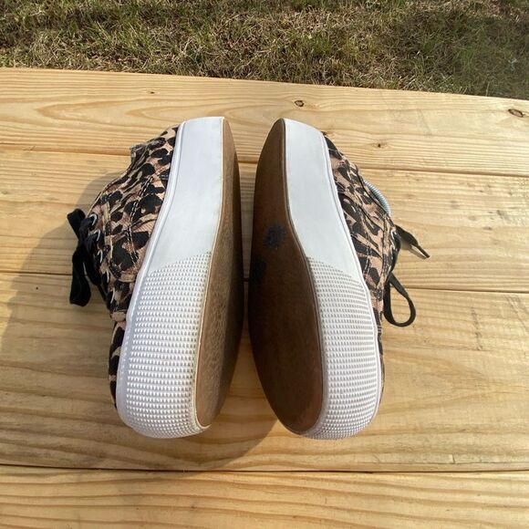 Steve Madden Chetah print platform sneakers - Picture 5 of 7